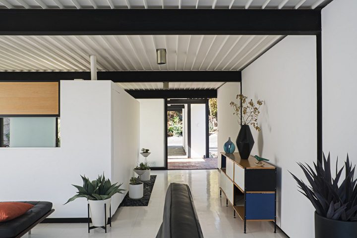 Case Study House #21 by architect Pierre Koenig