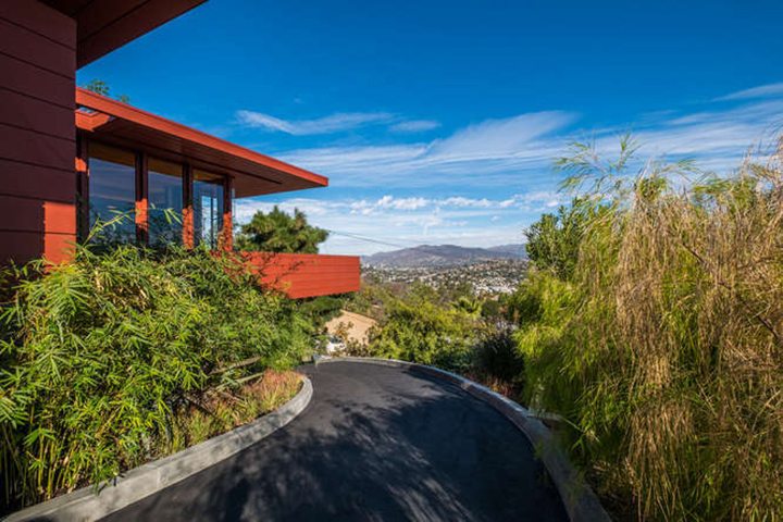 Mid Century Modern Architect W. Earl Wear Built Nine Residences in Los Angeles