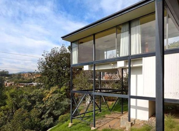 Craig Ellwood’s Smith House in Brentwood Seeks A New Owner