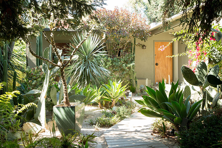 Midcentury Modern Home by Commune Design Expat is Really Something