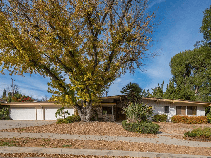 Woodland Hills Midcentury Fixer with Potential Galore Wants $749K