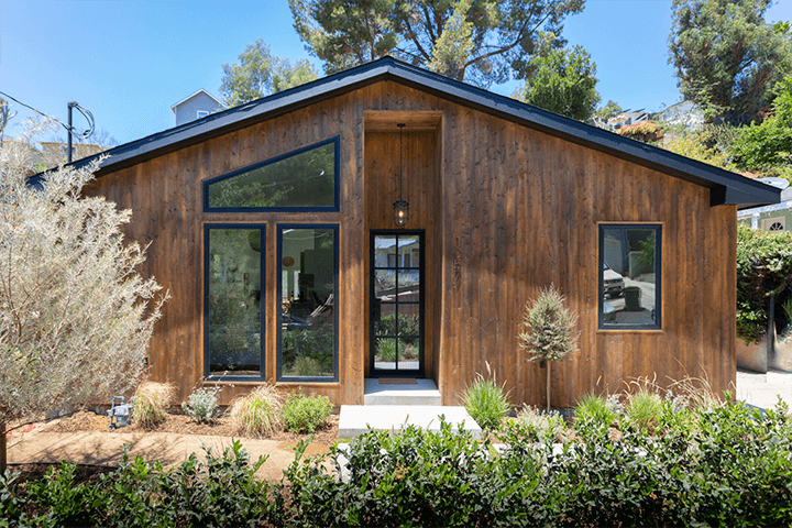 Stunning modernized bungalow in Highland Park asks $1.1M