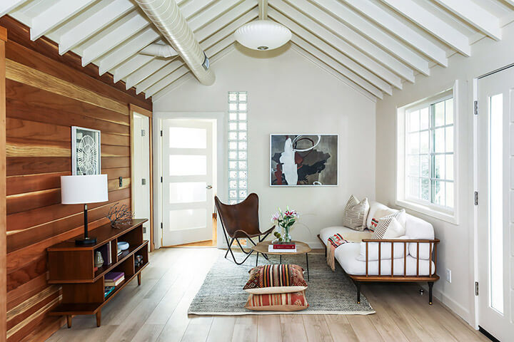 Mini Los Feliz compound returns to market