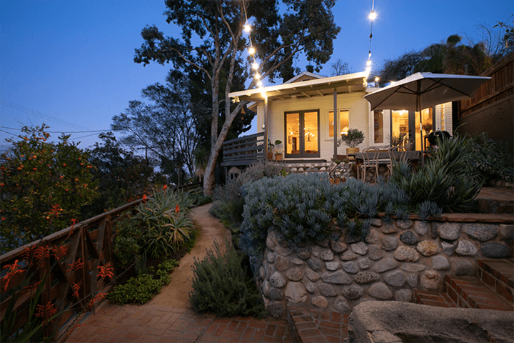 Simplicity of space in Mount Washington