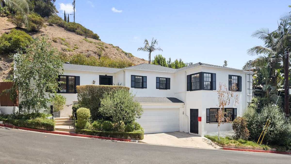 Hollywood Hills Traditional with versatile space