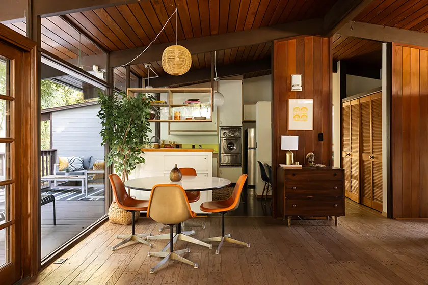 Mid-century modern architecture in Beachwood Canyon in the Hollywood Hills