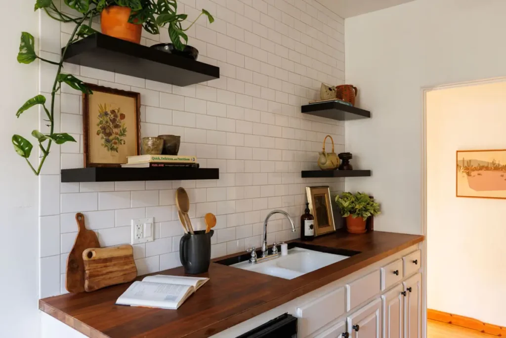 Angelino Heights TIC
