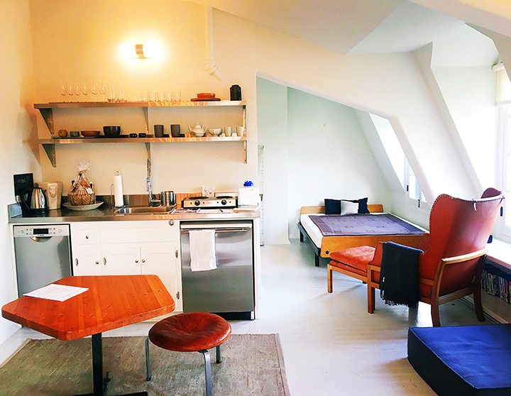 Designer Cliff Fong’s Pied-A-Terre Makes Living Small Feel Grand