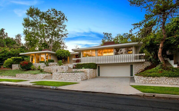 The Stone Residence by Donald G. Park Is A Modernist Jewel Box in Los Feliz