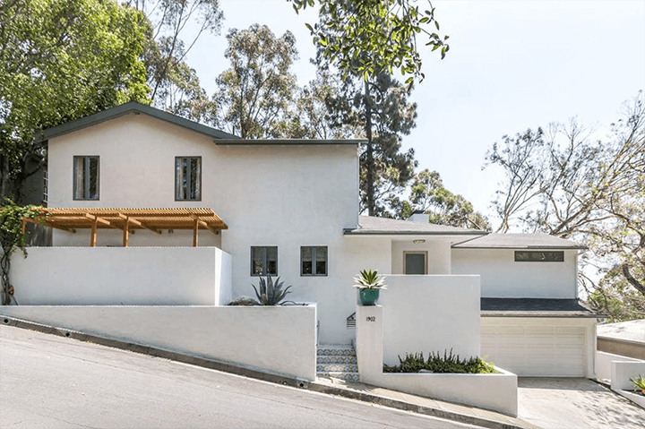 Silver Lake’s Dana Hollister puts a refreshed contemporary with spectacular views on the market