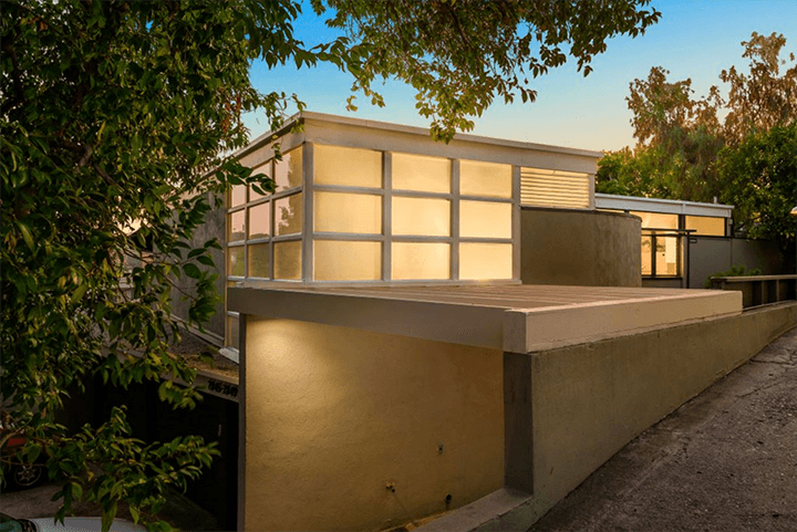 Rare unit in Gregory Ain’s 1947 Avenel Coop in Silver Lake asks $925K