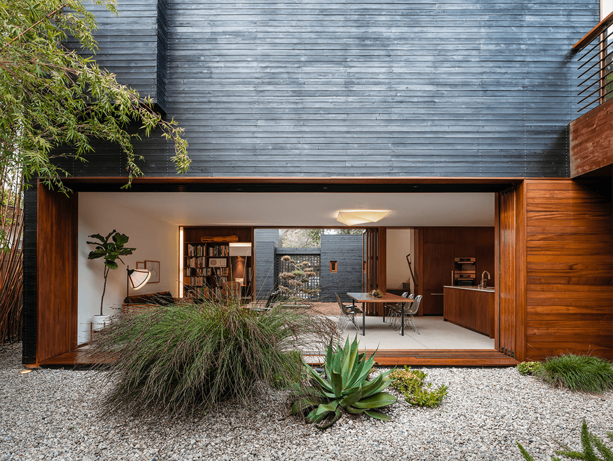 Award-winning Venice House by Sebastian Mariscal hits the market