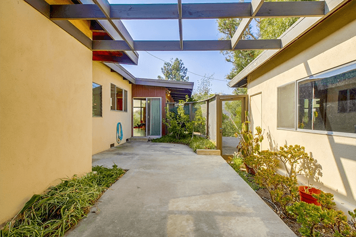 Mid-century Modern Fixer For Sale in Glendale