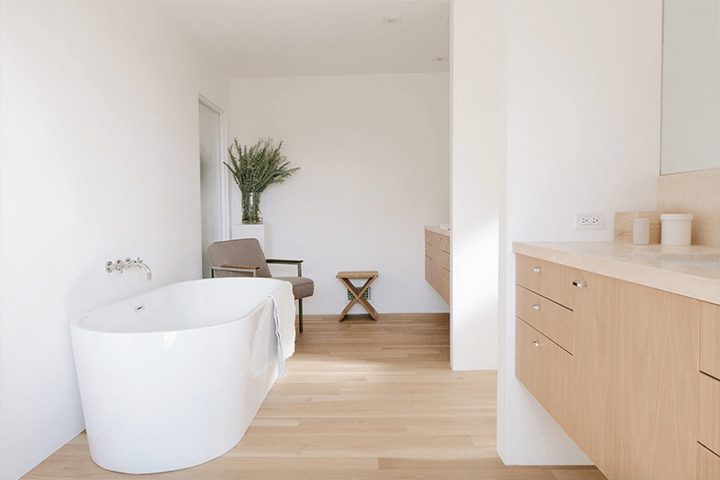 Bathroom with wooden tiles