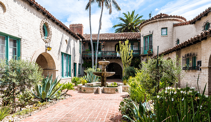 Fountain of El Cabrillo townhouse in Hollywood’s cherished
