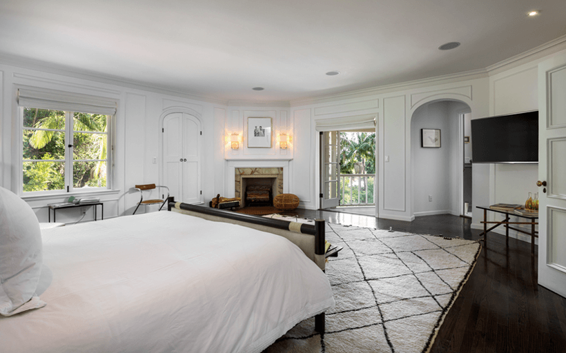 The bedroom of the Villa Andalusia by Paul Williams