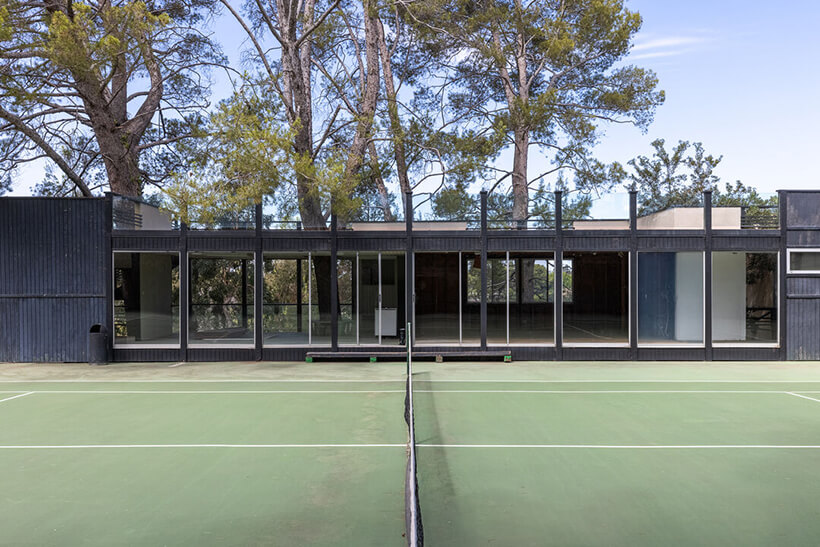 Tennis courts with a guest house.