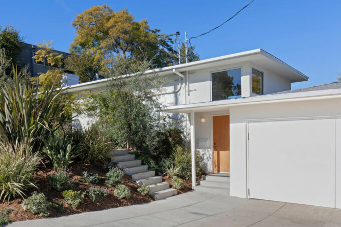 Stunning Silver Lake moderne with dreamy views from almost every room