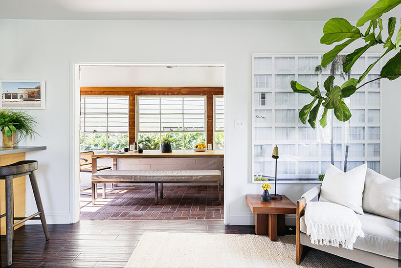 The furniture style of the Silver Lake Bungalow